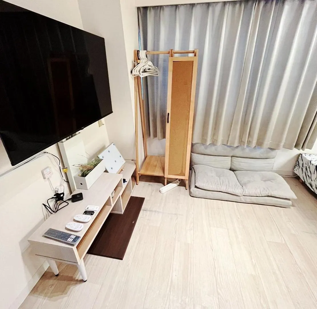 新大阪徒步30秒 Walk To Shinosaka Station 30S, Direct To Kansai Airport 關西空港直達, Universal Studio 16 Mins, Umeda 6 Mins, Kyoto 25 Mins, Early Check In Japán