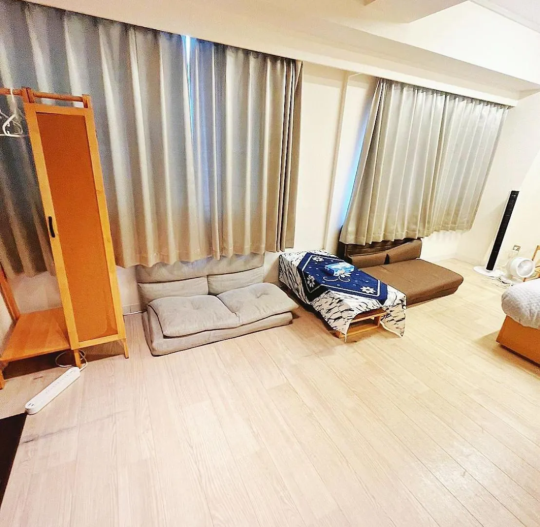 Apartment Shinosaka Station Gateway: Quick Access to Kansai & Attractions