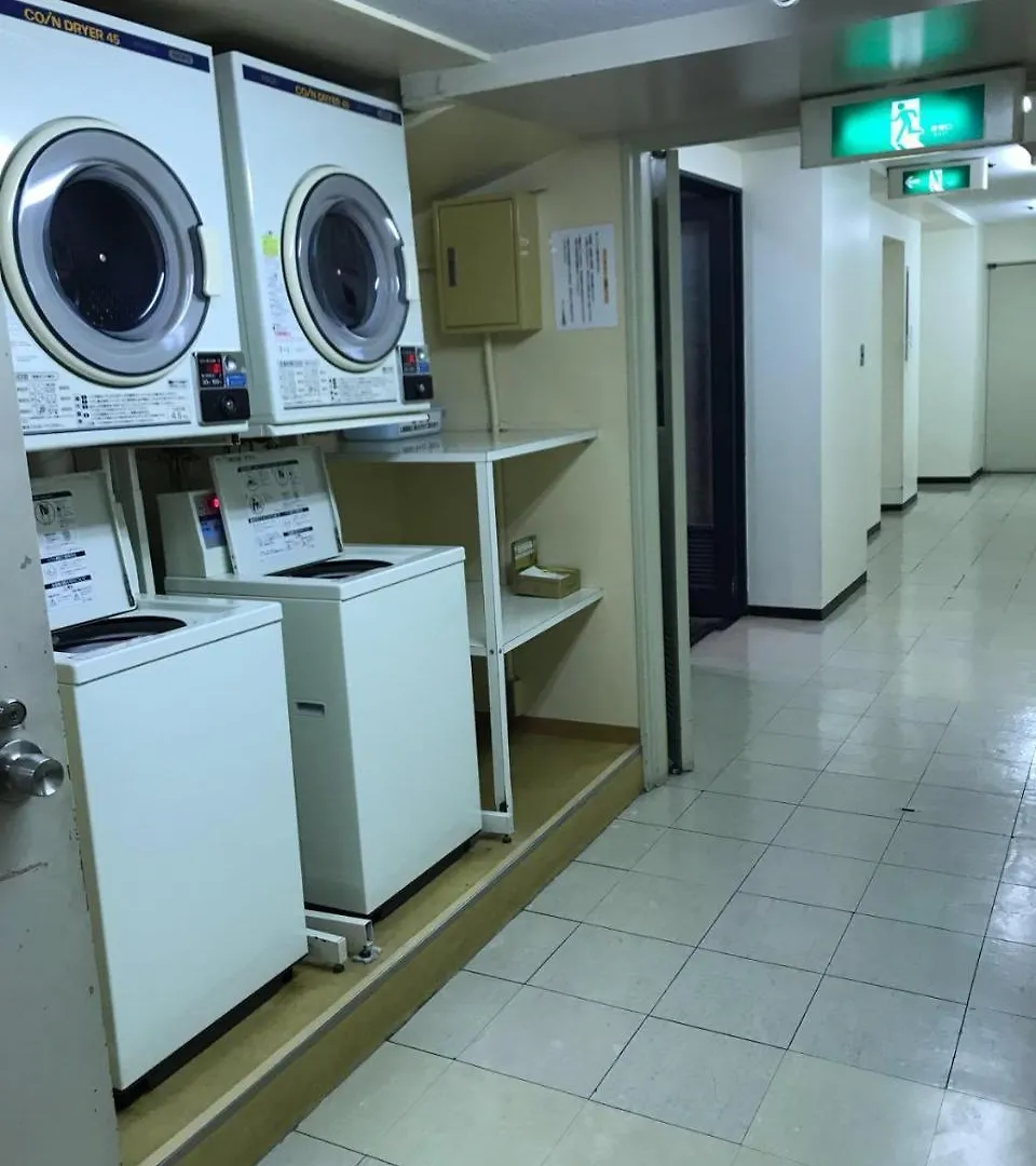 Apartman 新大阪徒步30秒 Walk To Shinosaka Station 30S, Direct To Kansai Airport 關西空港直達, Universal Studio 16 Mins, Umeda 6 Mins, Kyoto 25 Mins, Early Check In